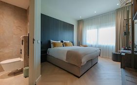 Boutique Hotel Herbergh Amsterdam Airport Free Parking  3*